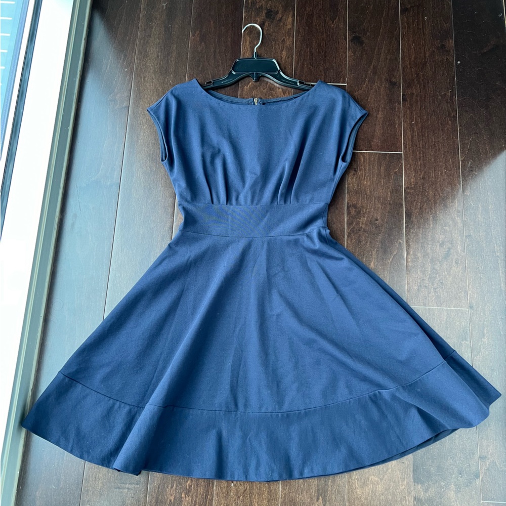 Beautiful navy blue sleeveless Kate Spade dress